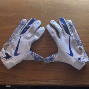 Nike football/baseball gloves
